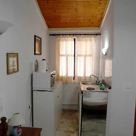 Akis Kontogialos-pelekas 佩雷卡斯