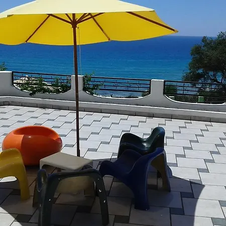 Apartment Akis *