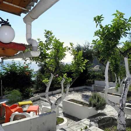 Akis Kontogialos-pelekas Appartement