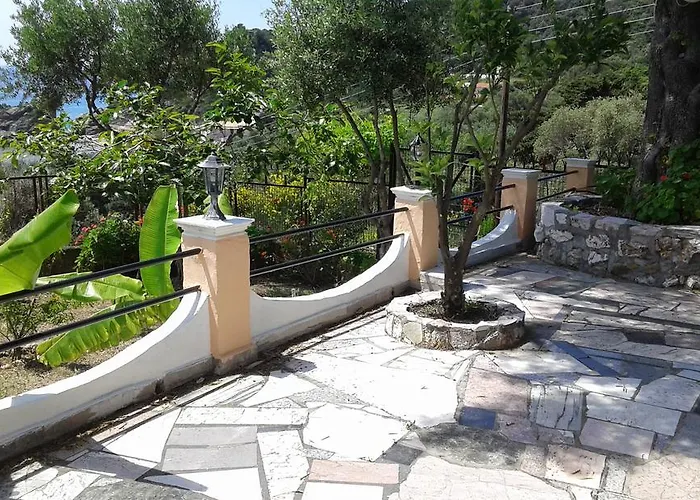 Akis Kontogialos-pelekas Apartmán *