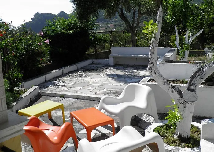 Akis Kontogialos-pelekas * Pelekas