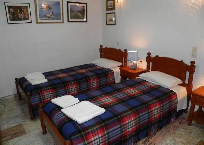 Akis Kontogialos-pelekas * Pelekas