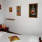 Akis Kontogialos-pelekas Lejlighed *