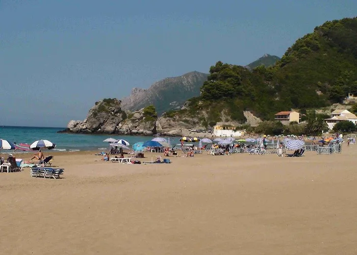 Akis Kontogialos-pelekas Πέλεκας